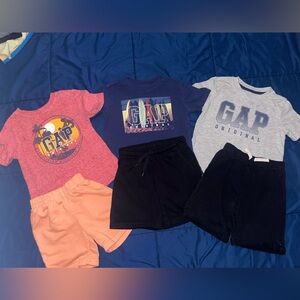 Boys 4t/5t GAP Kids T-Shirts and mix brand Shorts Set